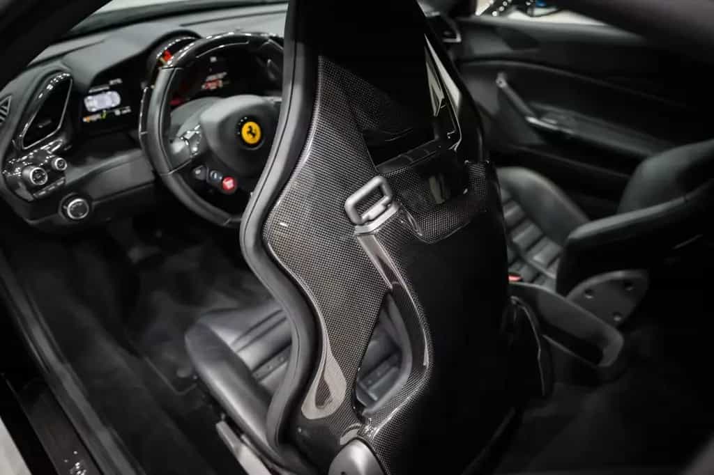 Ferrari 488 GTB*CARBON-LED*RACING-SEATS*JBL*20"LM*1.HAND 04/2017-photo-21