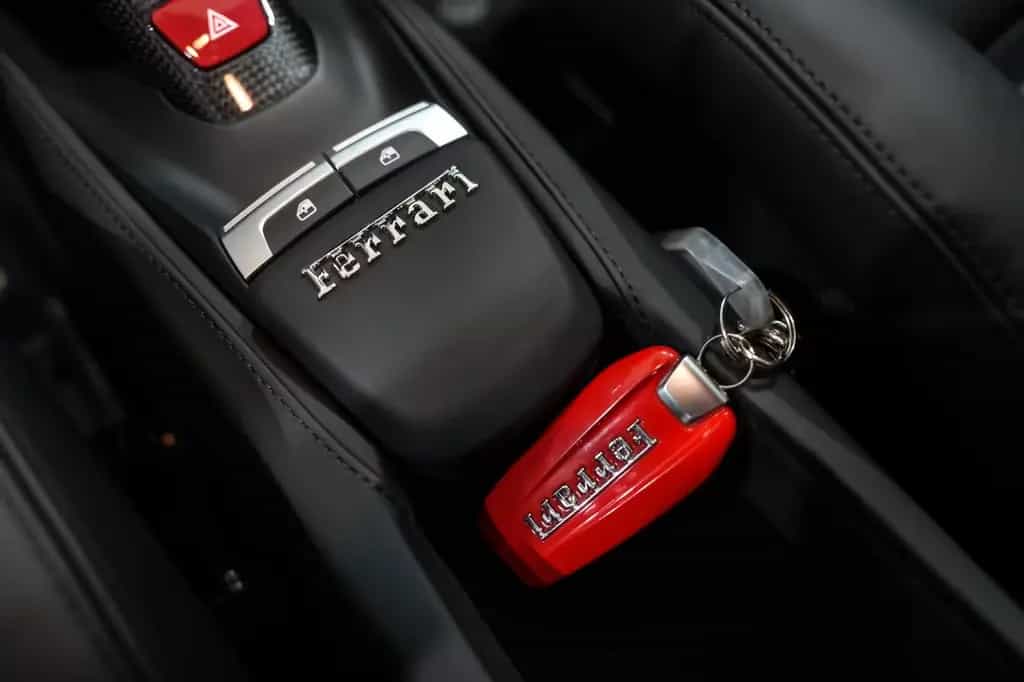 Ferrari 488 GTB*CARBON-LED*RACING-SEATS*JBL*20"LM*1.HAND 04/2017-photo-26