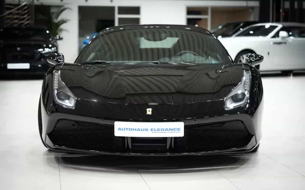 Ferrari 488 GTB*CARBON-LED*RACING-SEATS*JBL*20"LM*1.HAND 04/2017-photo-4