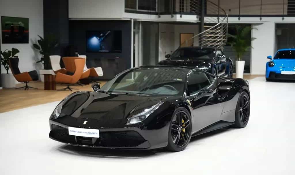 Ferrari 488 GTB*CARBON-LED*RACING-SEATS*JBL*20"LM*1.HAND 04/2017-photo-7