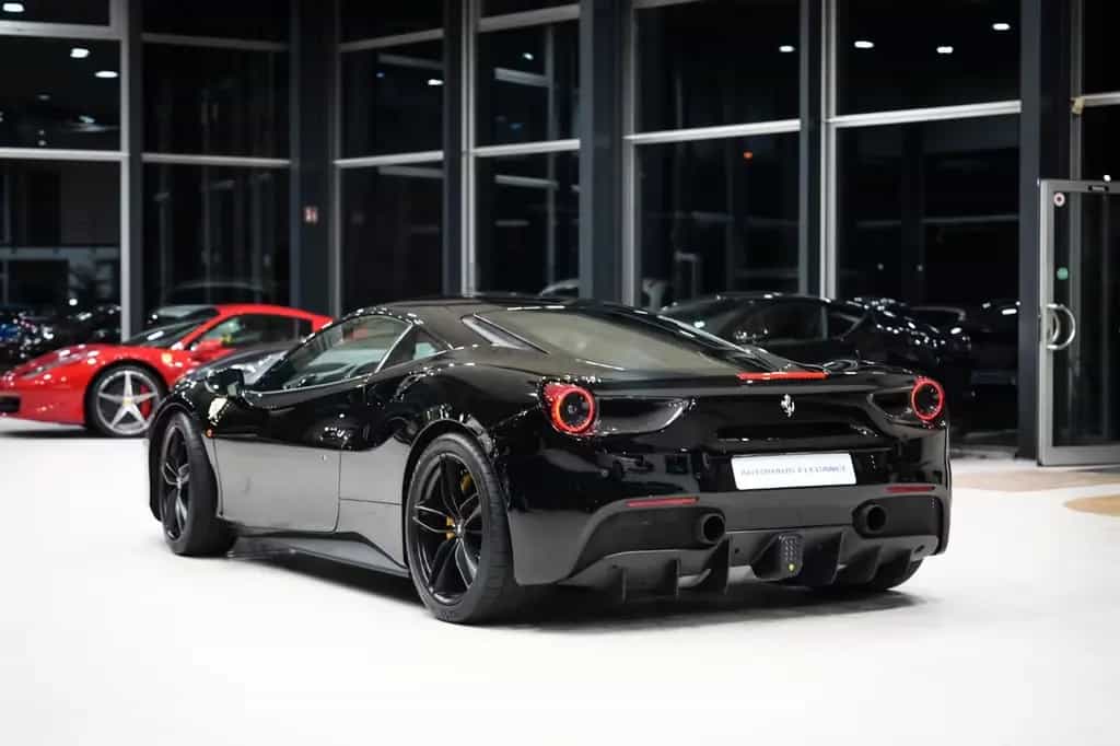 Ferrari 488 GTB*CARBON-LED*RACING-SEATS*JBL*20"LM*1.HAND 04/2017-photo-8