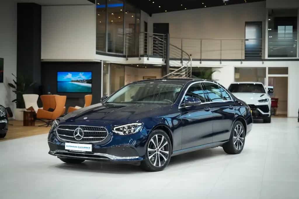 Mercedes-Benz E-Class 450 4Matic Lim. Avantgarde*LEDER*NAVI*LED*360° 12/2020-photo-0