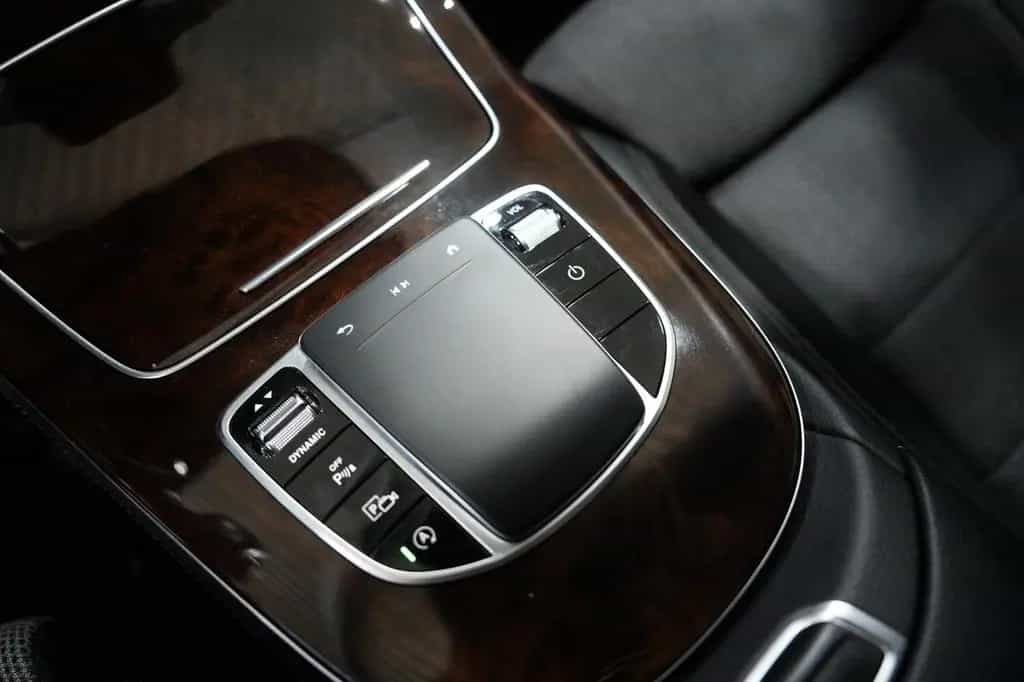Mercedes-Benz E-Class 450 4Matic Lim. Avantgarde*LEDER*NAVI*LED*360° 12/2020-photo-19