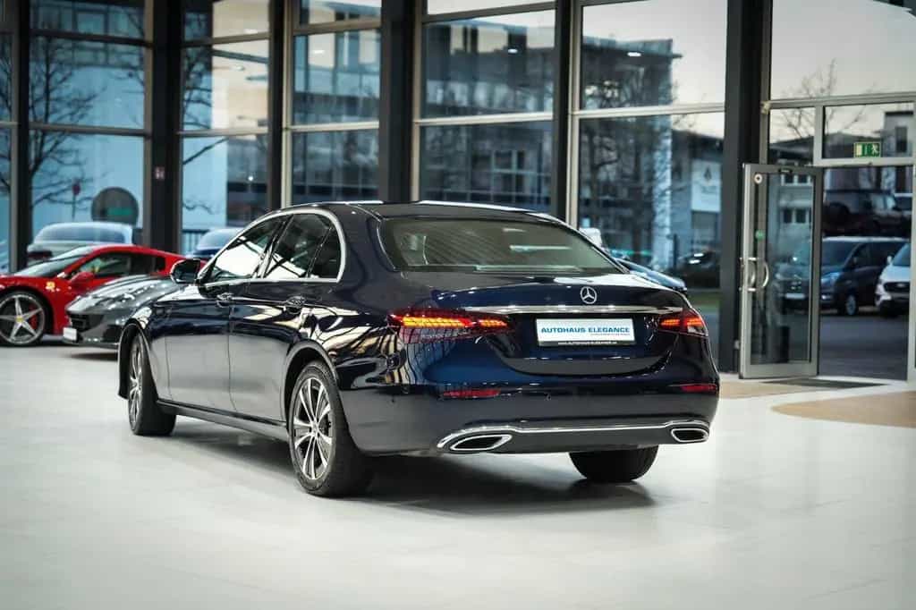 Mercedes-Benz E-Class 450 4Matic Lim. Avantgarde*LEDER*NAVI*LED*360° 12/2020-photo-3