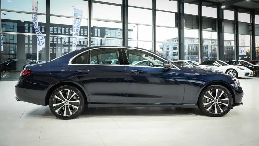 Mercedes-Benz E-Class 450 4Matic Lim. Avantgarde*LEDER*NAVI*LED*360° 12/2020-photo-6