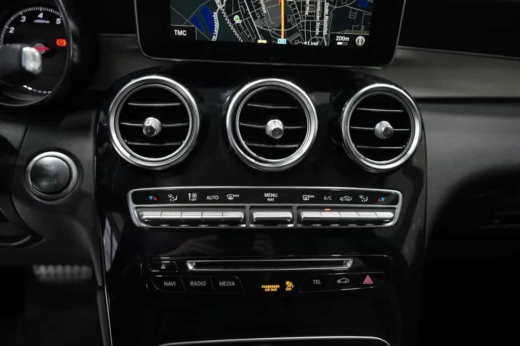 Mercedes-Benz GLC 250 Coupe 4M*AMG-LINE*AIRMATIC*HUD*BURM*LUFT 11/2016-photo-16