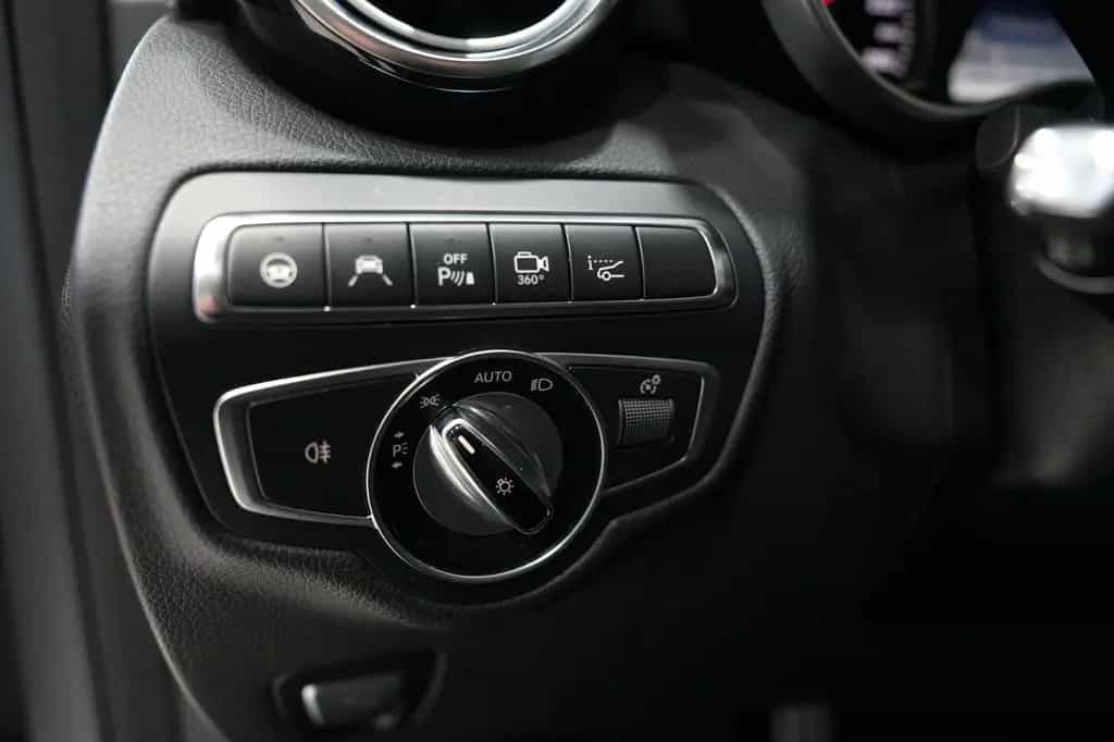 Mercedes-Benz GLC 250 Coupe 4M*AMG-LINE*AIRMATIC*HUD*BURM*LUFT 11/2016-photo-18