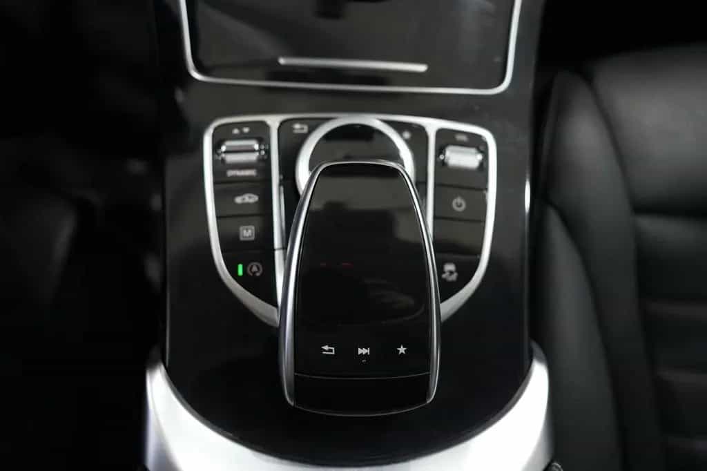 Mercedes-Benz GLC 250 Coupe 4M*AMG-LINE*AIRMATIC*HUD*BURM*LUFT 11/2016-photo-19