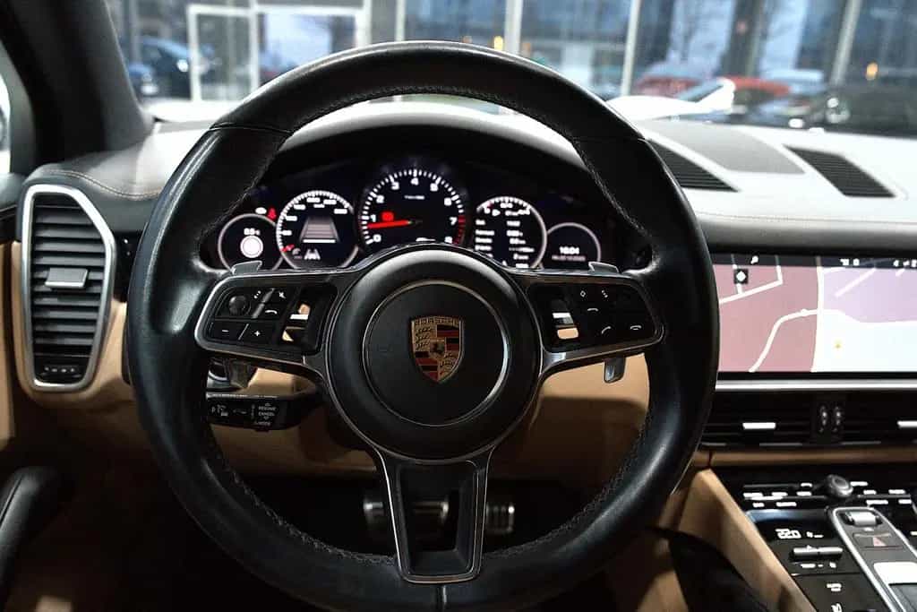 Porsche Cayenne S *SPORT-DESIGN*MATRIX*PANO*BOSE*1.HAND* 10/2019-photo-12