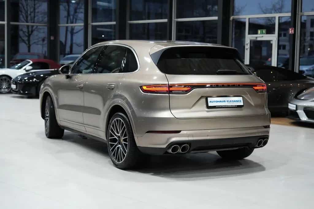 Porsche Cayenne S *SPORT-DESIGN*MATRIX*PANO*BOSE*1.HAND* 10/2019-photo-2