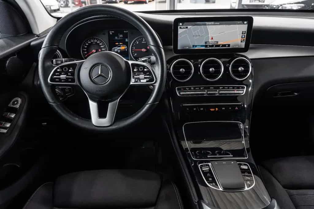 Mercedes-Benz GLC-Class d 4Matic*LED-HIGH-PERF*NAVI*PDC*1.HAND 08/2020-photo-13