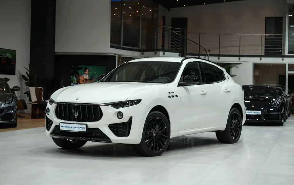 Maserati Levante *LUFTFEDERUNG*H&K*LED*21"LM*NAVI*1-HAN* 01/2024-photo-0