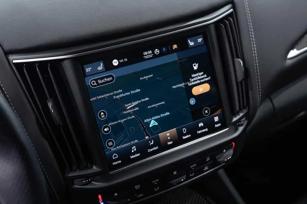 Maserati Levante *LUFTFEDERUNG*H&K*LED*21"LM*NAVI*1-HAN* 01/2024-photo-17