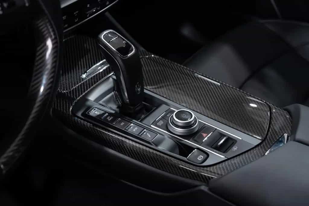 Maserati Levante *LUFTFEDERUNG*H&K*LED*21"LM*NAVI*1-HAN* 01/2024-photo-20