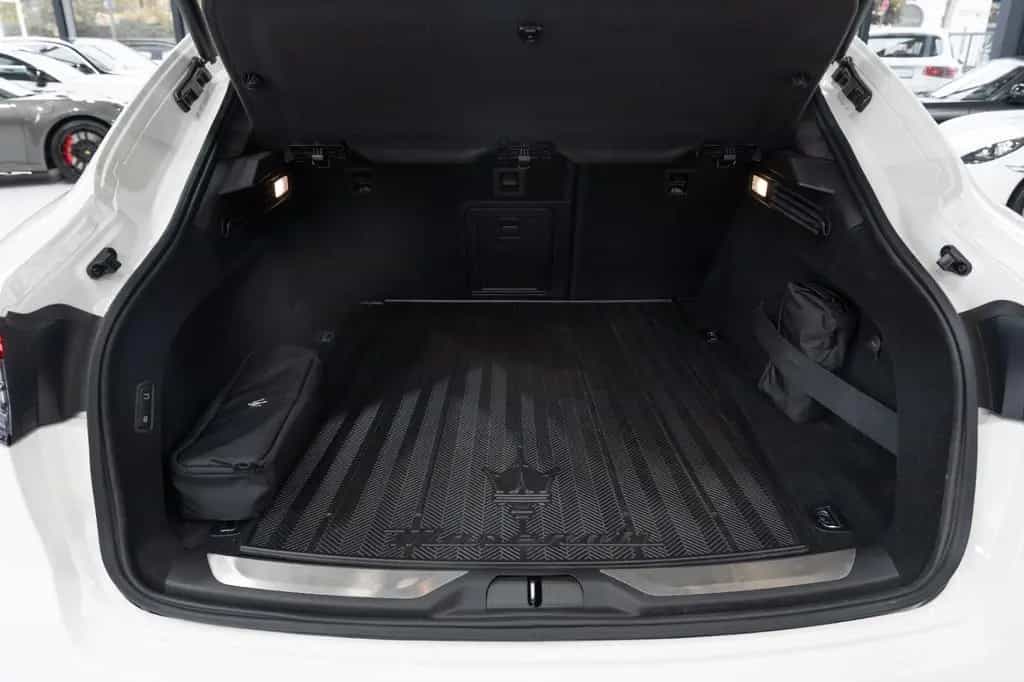 Maserati Levante *LUFTFEDERUNG*H&K*LED*21"LM*NAVI*1-HAN* 01/2024-photo-24