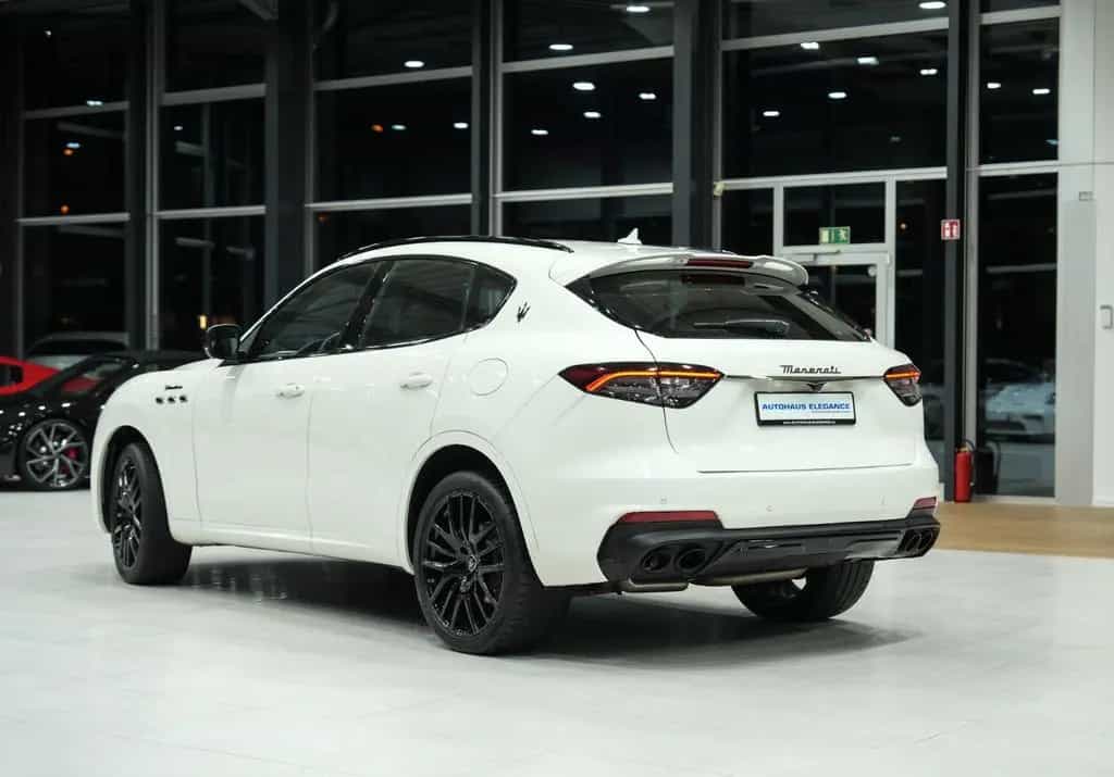 Maserati Levante *LUFTFEDERUNG*H&K*LED*21"LM*NAVI*1-HAN* 01/2024-photo-3