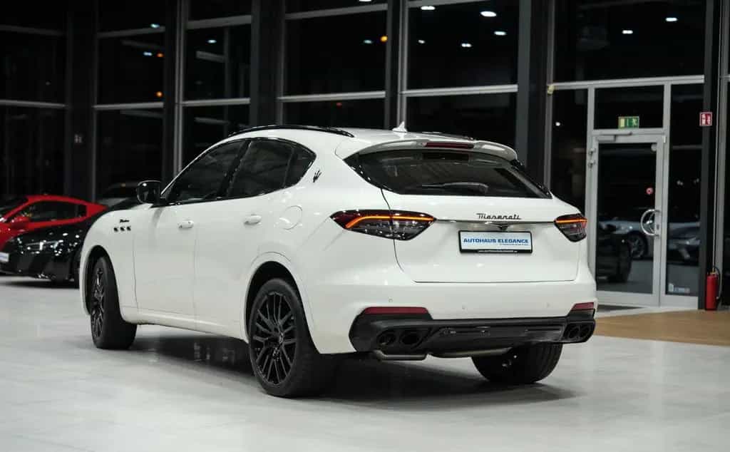 Maserati Levante *LUFTFEDERUNG*H&K*LED*21"LM*NAVI*1-HAN* 01/2024-photo-5