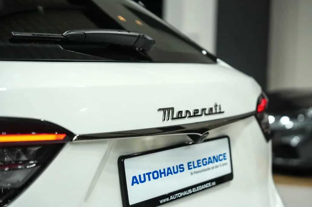 Maserati Levante *LUFTFEDERUNG*H&K*LED*21"LM*NAVI*1-HAN* 01/2024-photo-9