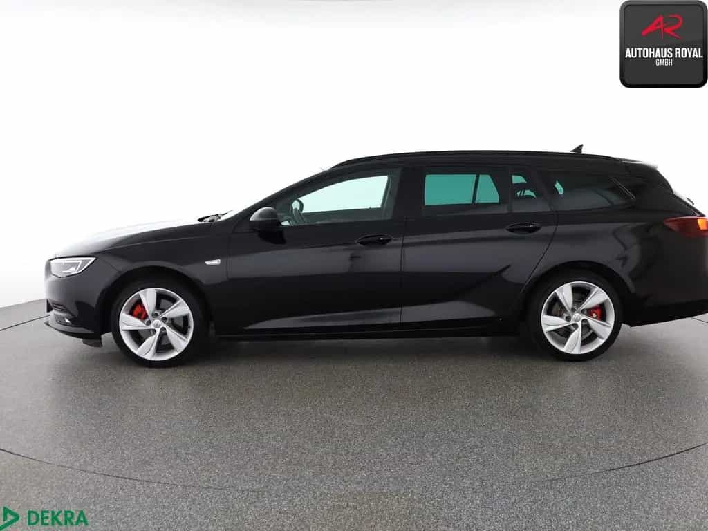 Opel Insignia ST 2.0 CDTI 4x4 HEADUP,KEYLESS,ACC,BOSE 10/2019-photo-1