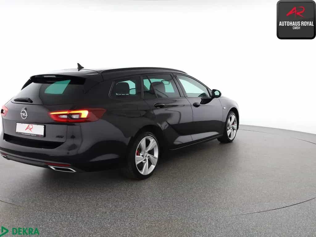 Opel Insignia ST 2.0 CDTI 4x4 HEADUP,KEYLESS,ACC,BOSE 10/2019-photo-4