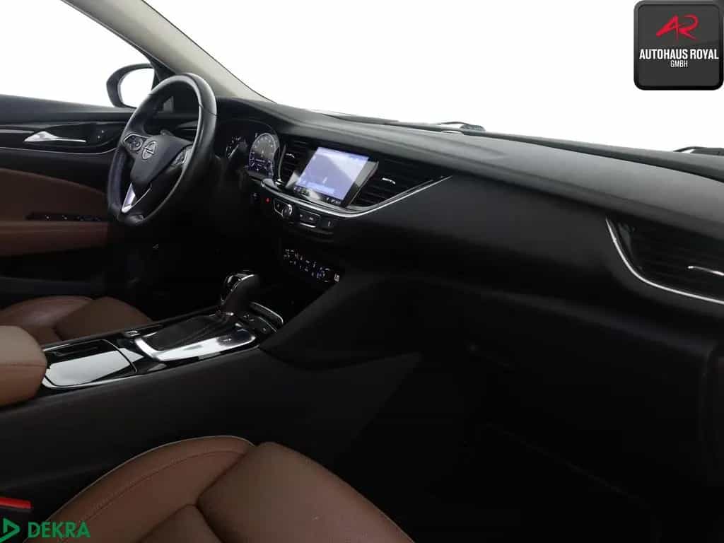 Opel Insignia ST 2.0 CDTI 4x4 HEADUP,KEYLESS,ACC,BOSE 10/2019-photo-9