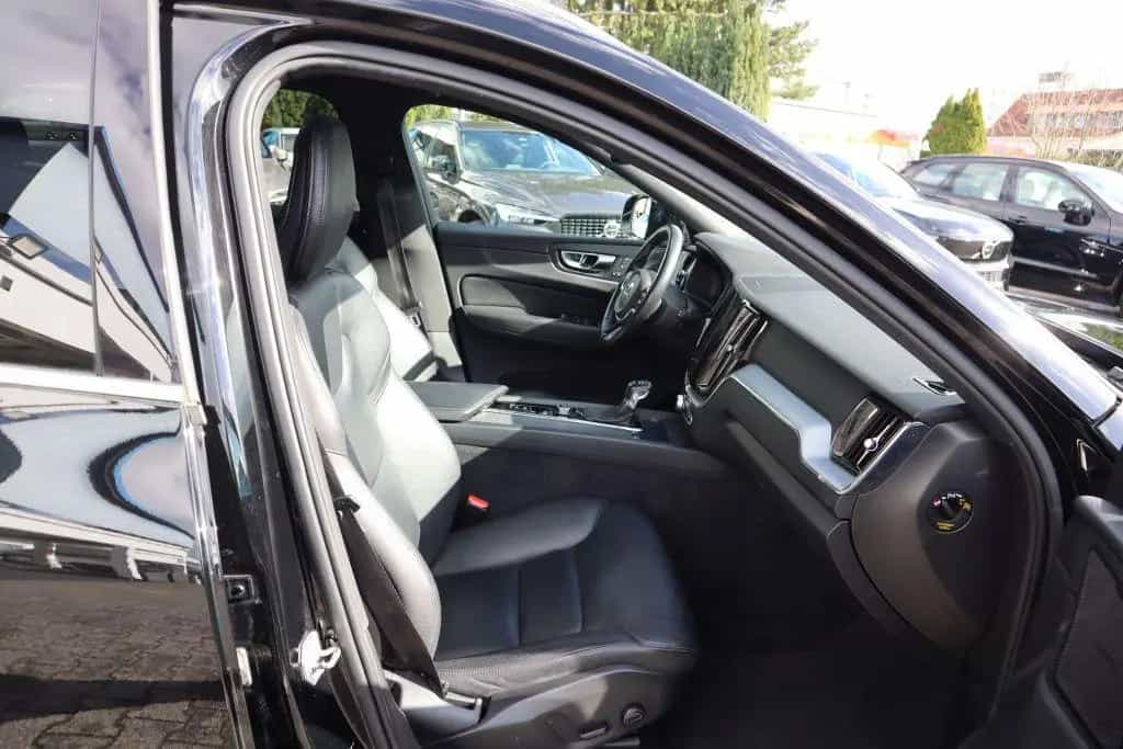 Volvo XC60 D5 AWD Geartronic|PANO|HUD|NAVI|LEDER|BLIS| 11/2018-photo-11