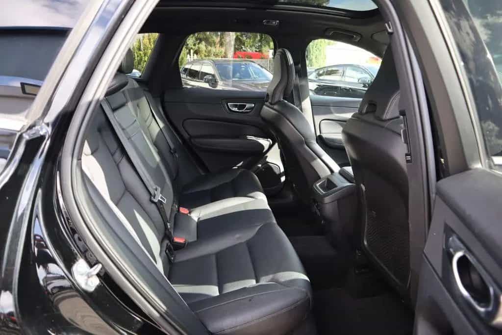 Volvo XC60 D5 AWD Geartronic|PANO|HUD|NAVI|LEDER|BLIS| 11/2018-photo-12