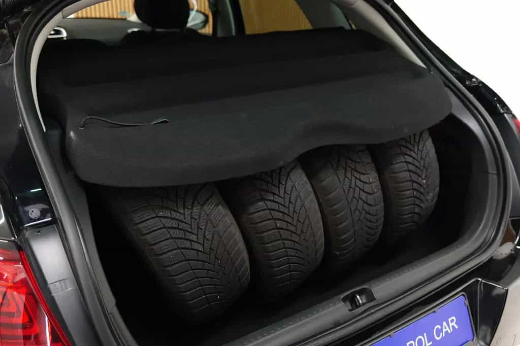 Citroën C4 1.2 PureTech Lim. LED/PDC/TEMP/SHZ+TÜV 08.27 03/2017-photo-20