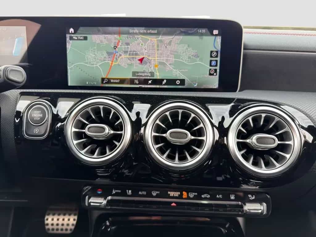 Mercedes-Benz CLA 35 AMG Shooting Brake Panorama  Standheizung 01/2020-photo-18