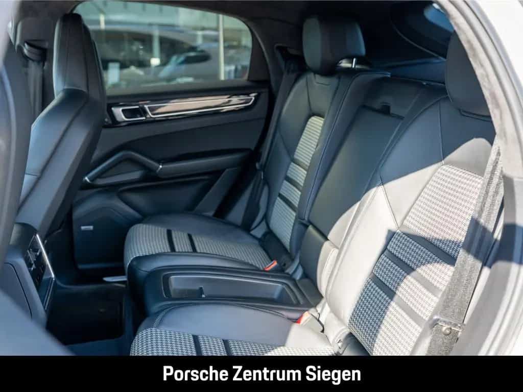 Porsche Cayenne S Coupe HUD Luftfederung AD Niveau AHK-e 07/2020-photo-13