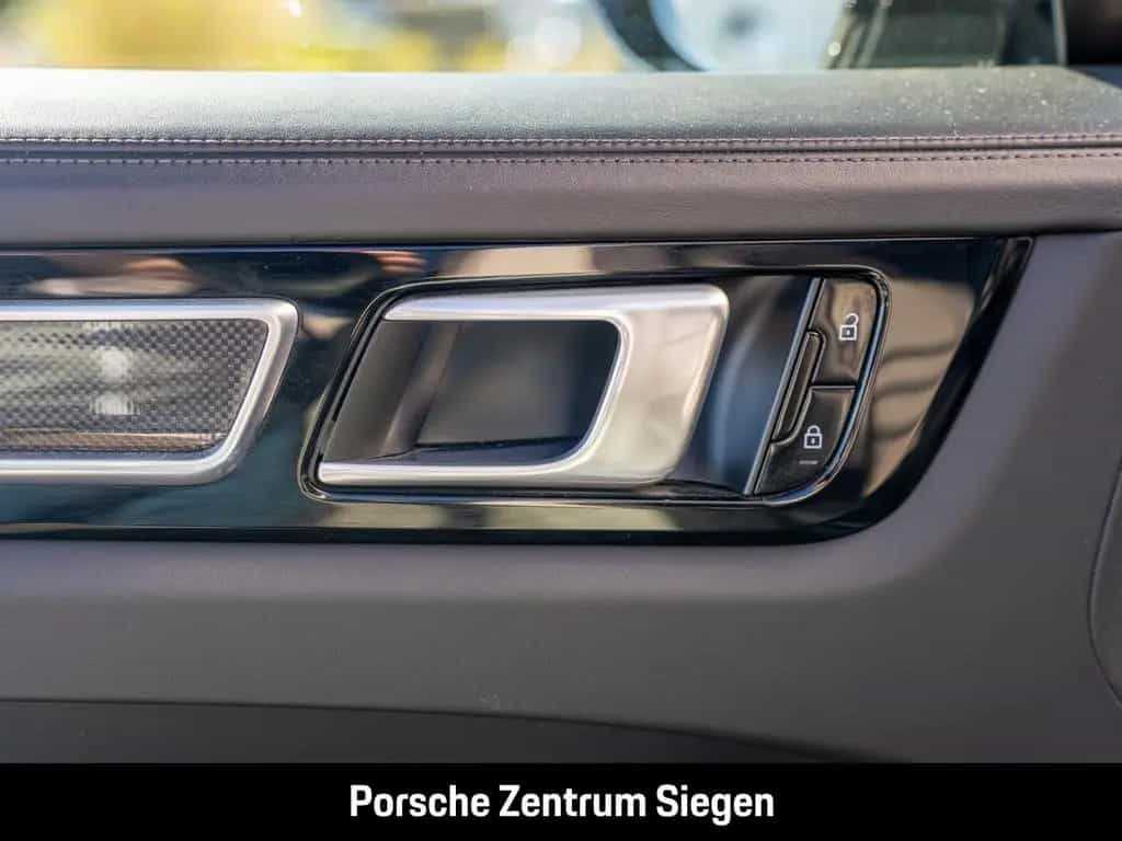 Porsche Cayenne S Coupe HUD Luftfederung AD Niveau AHK-e 07/2020-photo-17