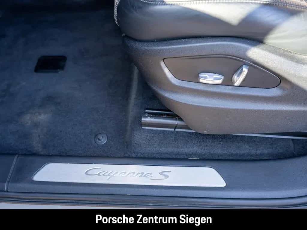Porsche Cayenne S Coupe HUD Luftfederung AD Niveau AHK-e 07/2020-photo-19