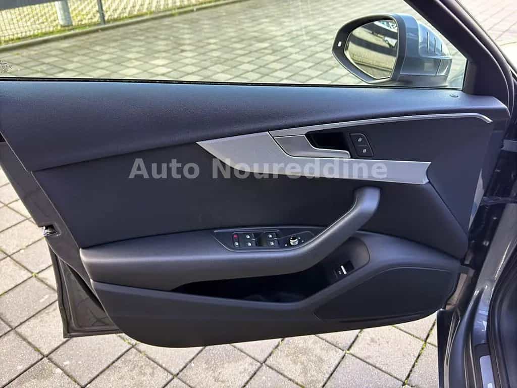 Audi A4 40TFSI S-Line Limousine Automatik*ACC*Navi 03/2019-photo-16