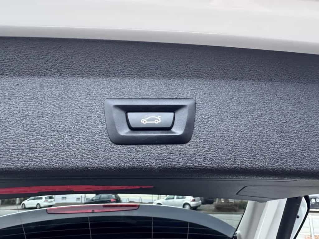BMW X1 ssDrive 18 i Advantage * Navi * LED * AHK * 09/2018-photo-20