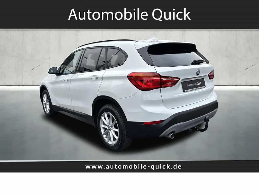 BMW X1 ssDrive 18 i Advantage * Navi * LED * AHK * 09/2018-photo-3