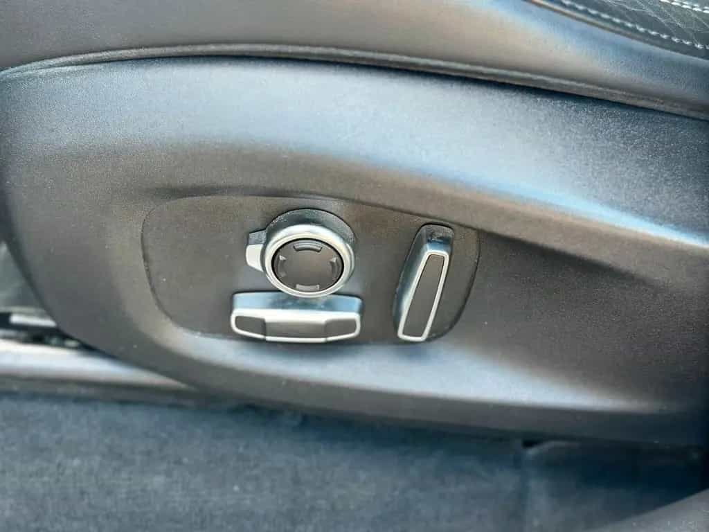 Jaguar F-Pace F-PACE SVR AWD Garantie* Sport* 1.Hand* 01/2020-photo-15