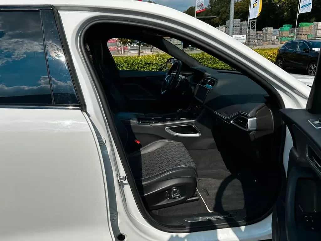 Jaguar F-Pace F-PACE SVR AWD Garantie* Sport* 1.Hand* 01/2020-photo-25