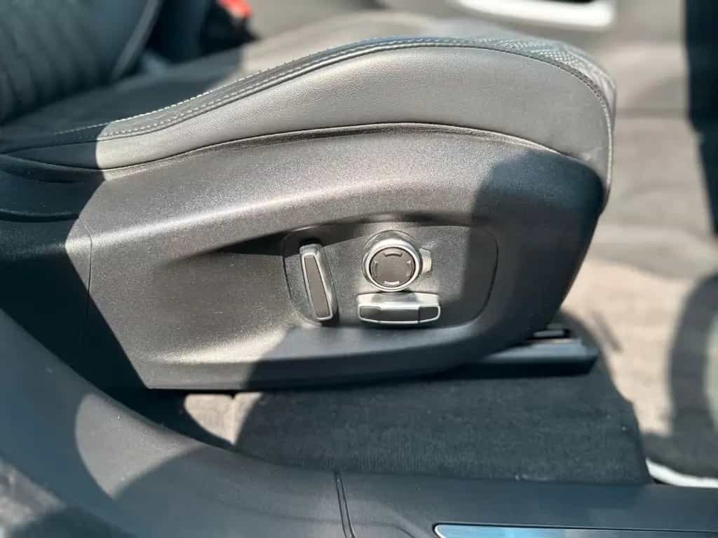 Jaguar F-Pace F-PACE SVR AWD Garantie* Sport* 1.Hand* 01/2020-photo-27