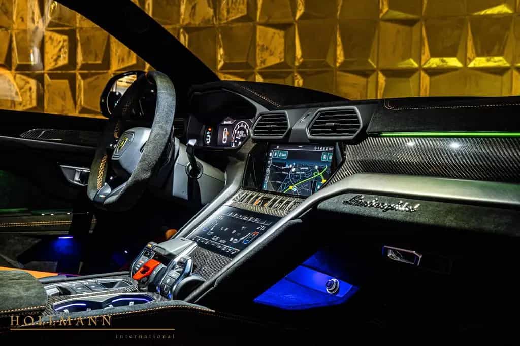 Lamborghini Urus PERFORMANTE + FULL CARBON + 3D B&O + null-photo-7
