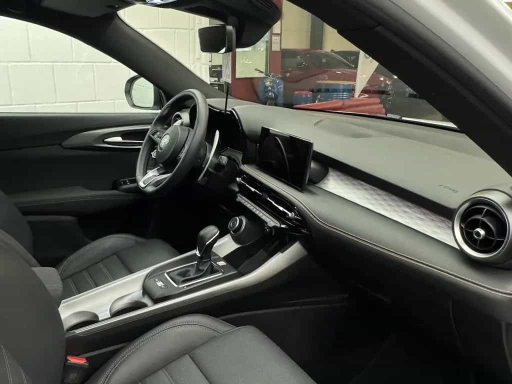 Alfa Romeo Tonale 1.5 VGT Veloce 48 V Hybrid LED 360° CAM 05/2024-photo-15