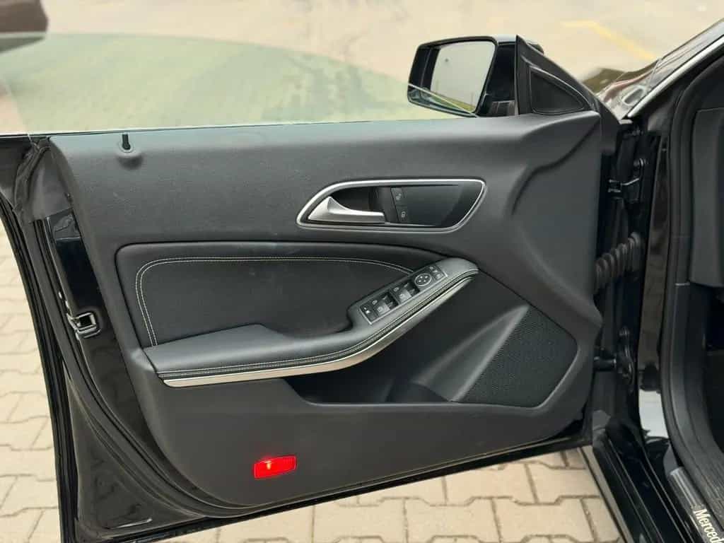 Mercedes-Benz CLA-Class 200 Shooting Brake Urban Garantie* Xenon* 07/2015-photo-12