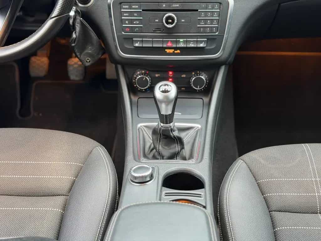Mercedes-Benz CLA-Class 200 Shooting Brake Urban Garantie* Xenon* 07/2015-photo-18