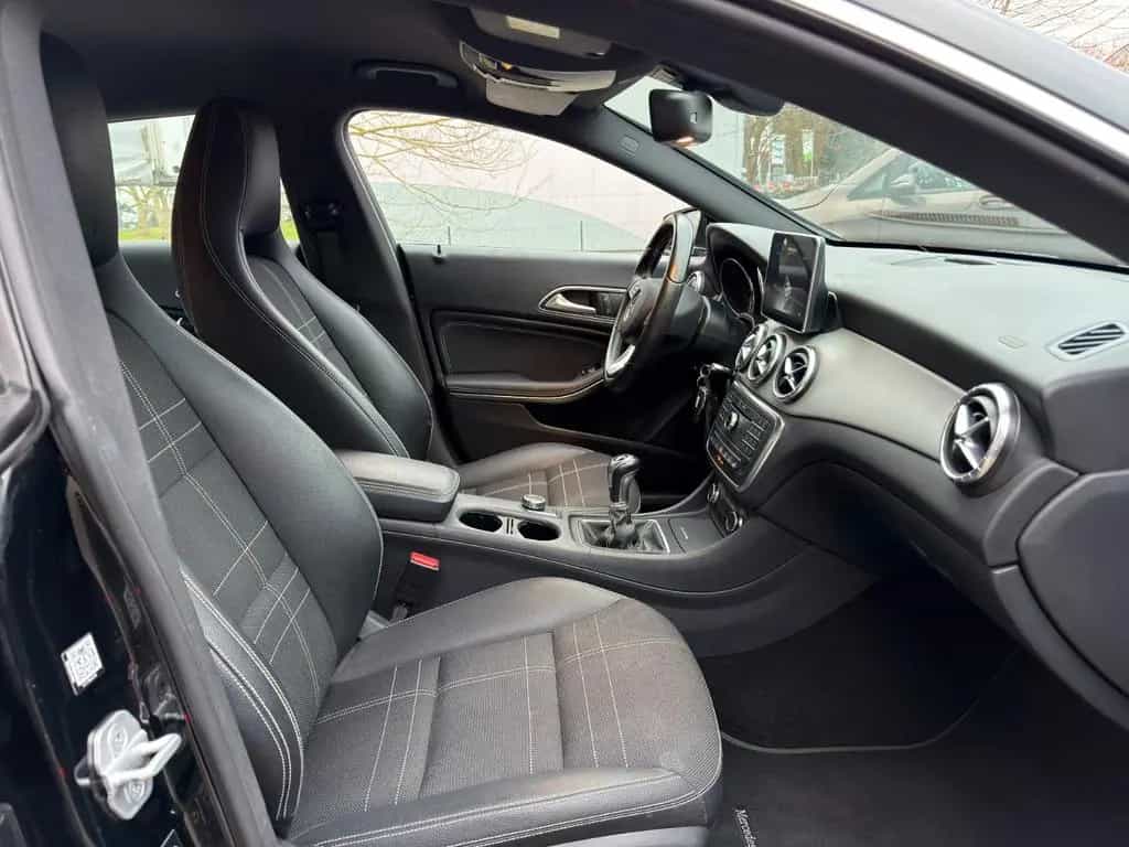 Mercedes-Benz CLA-Class 200 Shooting Brake Urban Garantie* Xenon* 07/2015-photo-20