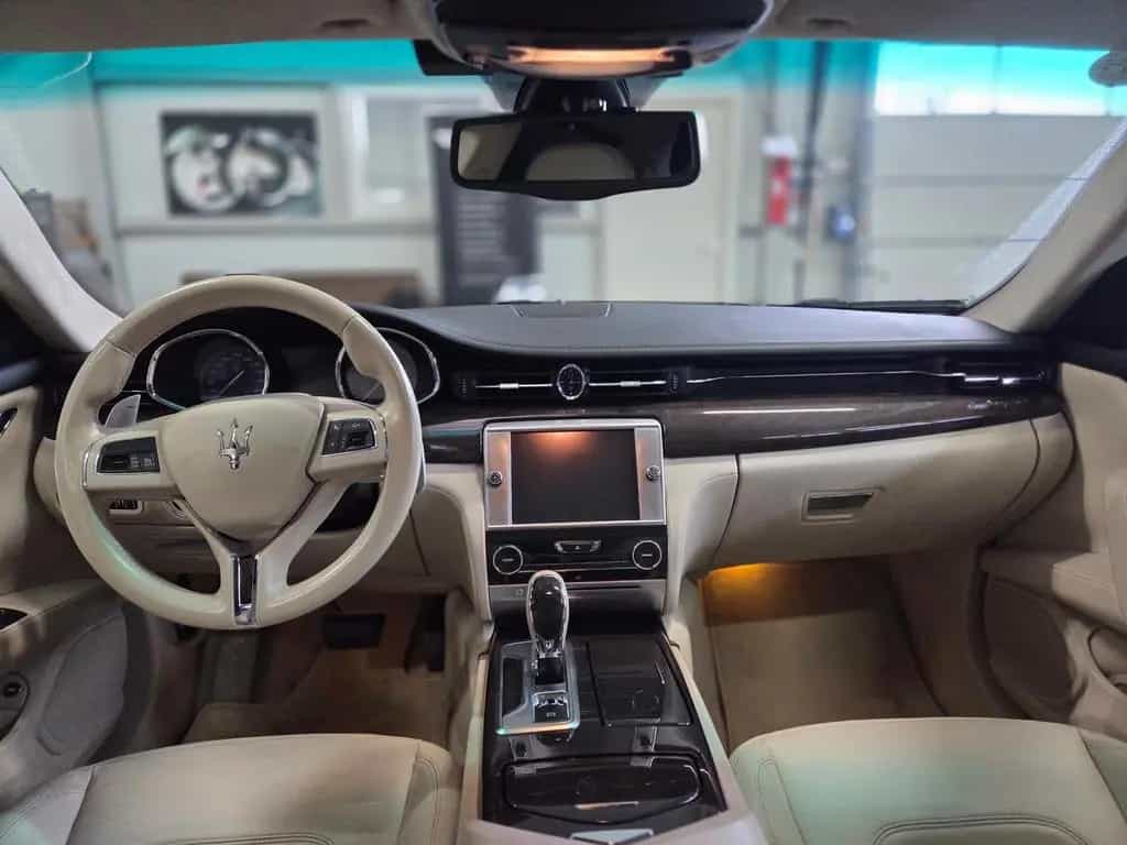 Maserati Quattroporte GTS /Keyless/*265€ 06/2013-photo-20