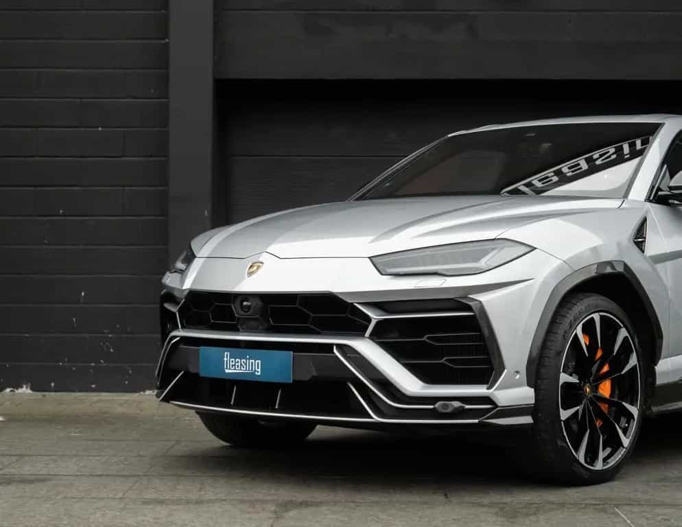 Lamborghini Urus 4.0 V8*FRESHSERVICE*B&O*Carbon*HUD*Ceramic* 03/2019-photo-1