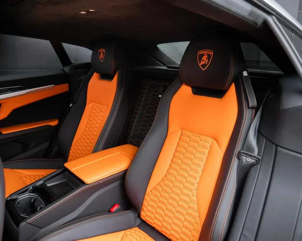 Lamborghini Urus 4.0 V8*FRESHSERVICE*B&O*Carbon*HUD*Ceramic* 03/2019-photo-12