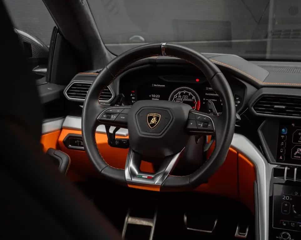 Lamborghini Urus 4.0 V8*FRESHSERVICE*B&O*Carbon*HUD*Ceramic* 03/2019-photo-14