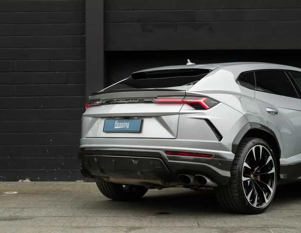 Lamborghini Urus 4.0 V8*FRESHSERVICE*B&O*Carbon*HUD*Ceramic* 03/2019-photo-3