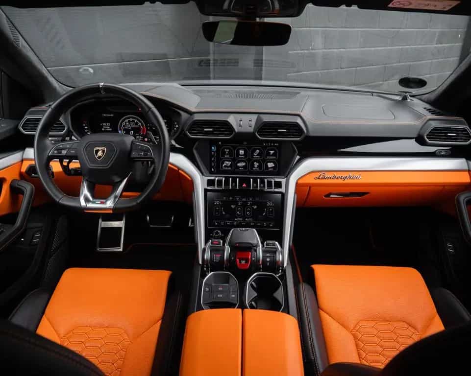 Lamborghini Urus 4.0 V8*FRESHSERVICE*B&O*Carbon*HUD*Ceramic* 03/2019-photo-5