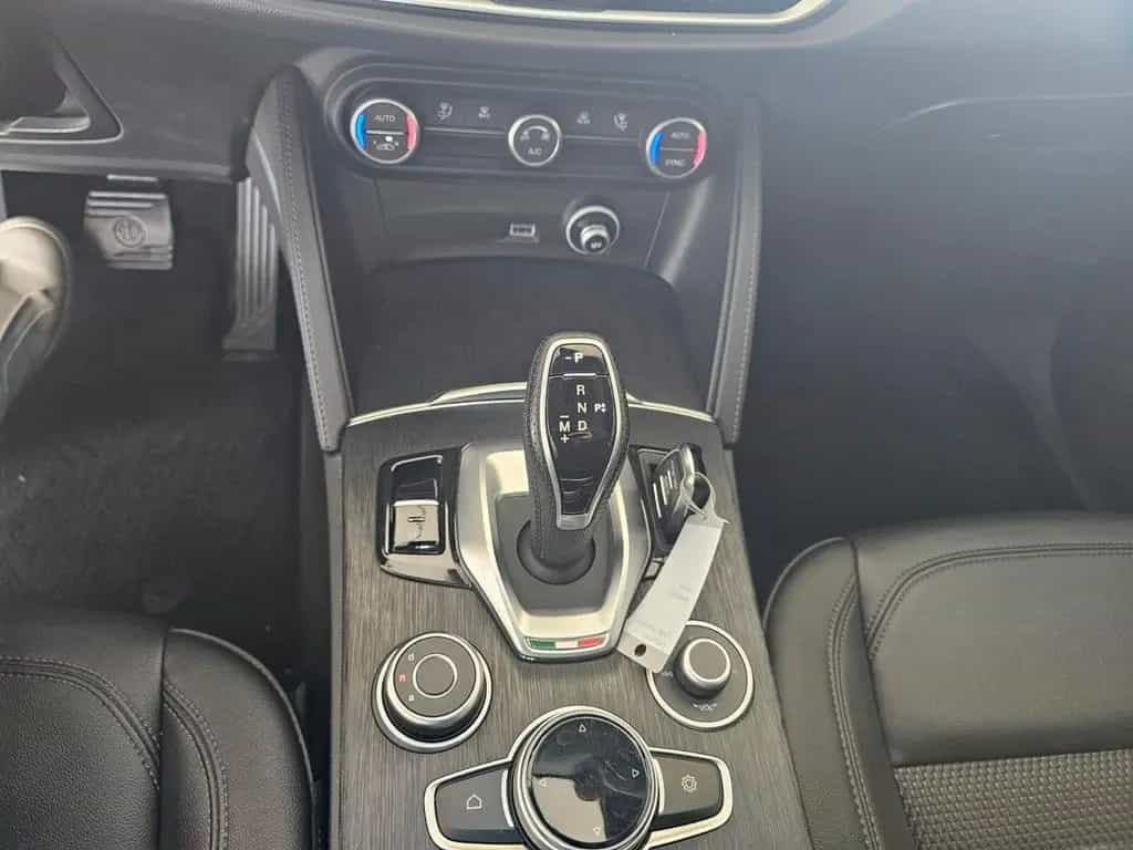 Alfa Romeo Stelvio ROMEO STELVIO 2.2 MJT 190CV SUPER 08/2021-photo-10
